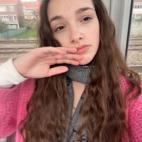 Emma, Babysitter in Ciney