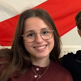 Meghan, Babysitter à Riemst