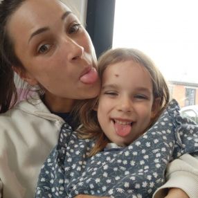 Julie, Gezin in Namen