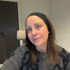Hélène, Babysitter à Nijvel