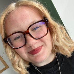 Nicole, Babysit in Hove
