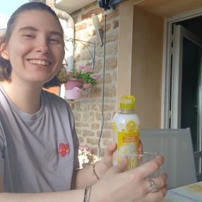 Éline, Babysitter à Graven
