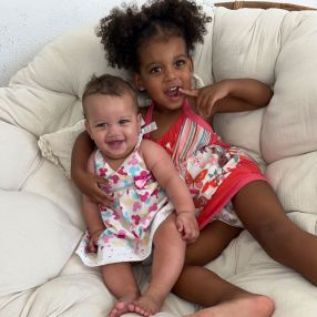 Chloë, Gezin in Genk