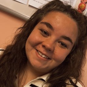 Honorine, Babysitter in Ciney
