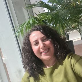 Sara, Babysitter à Wezembeek-Oppem
