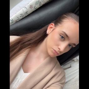 Cheyenne, Babysit in Bergen