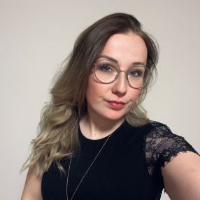 Caroline, Babysitter à Habay