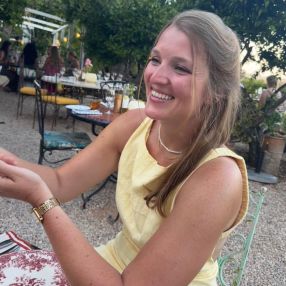 Valérie, Babysitter à Wetteren