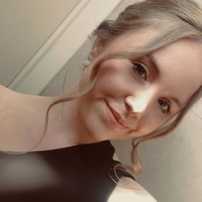 Shanïa, Babysitter in Lommel