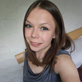 Clemence, Babysit in Sivry-Rance