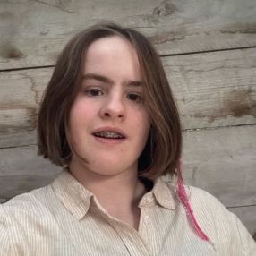 Sally-Jane, Babysitter à Wijnegem