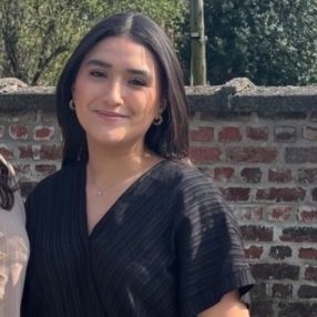 Kenza, Babysitter à Kraainem