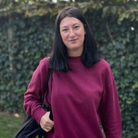 Louise, Babysit in Meise