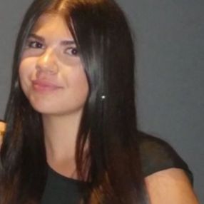 Belnato, Babysitter à Chapelle-lez-Herlaimont