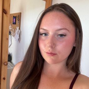 Fanny, Babysit in Forchies-la-Marche