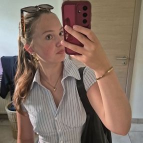 Elly, Babysitter à Tremelo