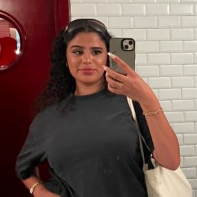 Zina, Babysitter à Soumagne