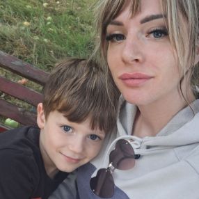 Manon, Gezin in Ham-sur-Heure-Nalinnes