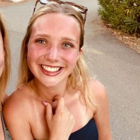 Dieuwke, Babysitter à Knesselare