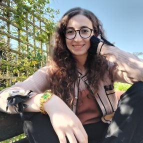 Dehbia, Babysit in Liège