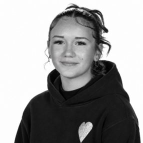Léa, Babysitter à Aubange