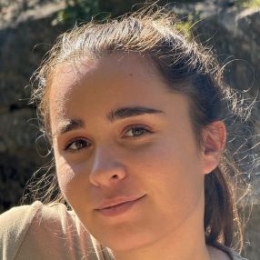 Adeline, Babysit in Sint-Lambrechts-Woluwe