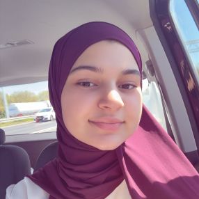 Oumaima, Babysitter in Antwerpen