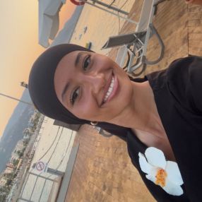 Elalya, Babysit in Châtelet