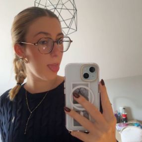 Tess, Babysitter à Borgworm