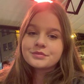 Fleur, Babysitter in Heusden-Zolder