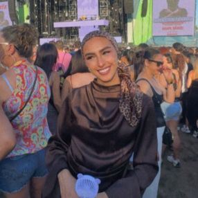 Samia, Babysitter à Antwerpen