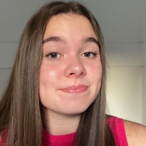 Jolien, Babysitter à Rumst