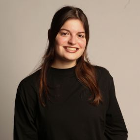Ella, Babysitter à Ternat
