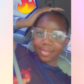 Monalisa, Babysitter à Herentals