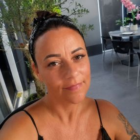 Stephanie, Babysitter à Oupeye