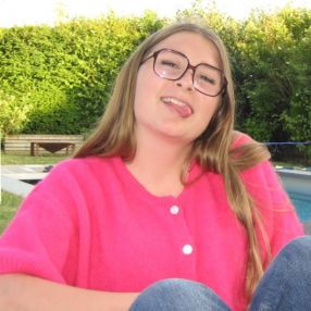 Flavie, Babysitter à Lobbes