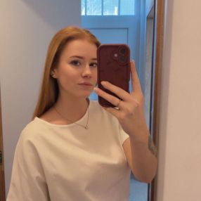 Stephanie, Babysit in Torhout