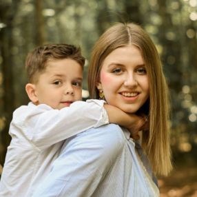 Nina, Babysit in Alken