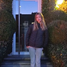 Ellen, Babysitter à Melle