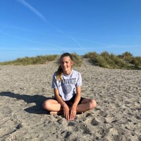 Elien, Babysit in Sint-Pieters-Leeuw