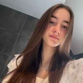 Iliana, Babysitter à Perwijs