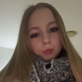 Eva, Babysitter à Étalle