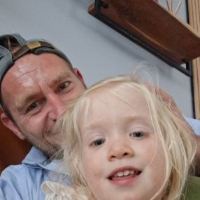 James, Gezin in Izegem