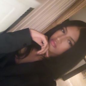 Dounia, Babysit in Genk