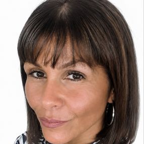 Laetitia, Babysitter à Manage