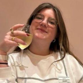 Emma, Babysitter in Sint-Niklaas