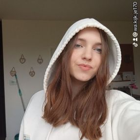 Kylie, Babysitter à Moorslede