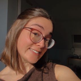 Maeva, Babysitter à Ans