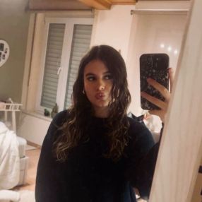 Ilyana, Babysit in Menen