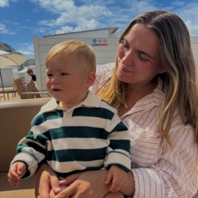 Manon, Babysitter à Eeklo